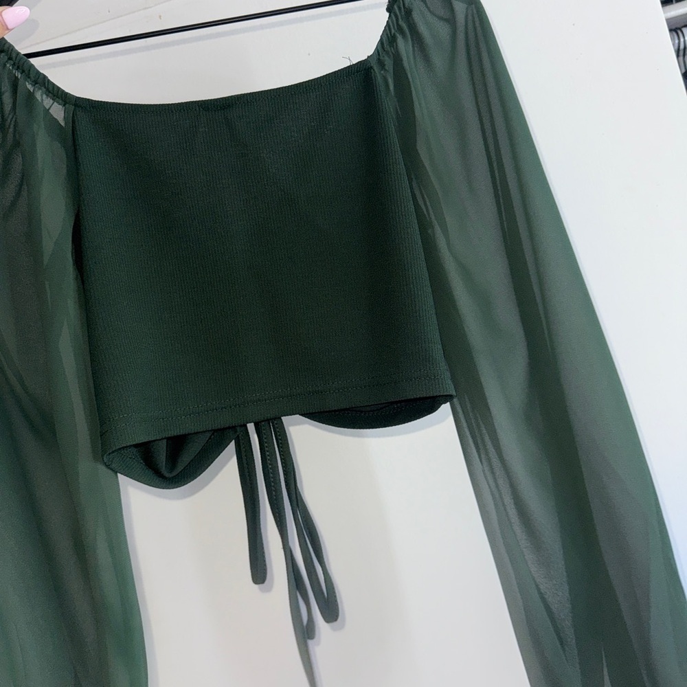 2/$15 SHEIN Green Ruched Crop Blouse Long Sleeve - Picture 4 of 4